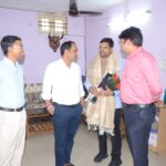 जिले के संजय डहरिया का यूपीएससी में हुआ चयन।प्रोजेक्ट अनुभव के तहत इंटरव्यू की तैयारी कि थी, कलेक्टर, निगम आयुक्त एवं जिला पंचायत सीईओ ने घर पहुंचकर दी बधाई।