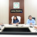 फीस, पुस्तक और ड्रेस में मनमानी रेट तय करने वाले प्राइवेट स्कूलों पर होगी कार्यवाही।स्कूलों में बच्चों की हाजिरी और स्वास्थ्य परीक्षण बढ़ाने कलेक्टर ने दिए निर्देश।