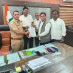 आरक्षण को लेकर सतनामी समाज लामबंद, 16 को सारंगढ़ में प्रदर्शन। सहायक ग्रेड-03 के 100 और पटवारी के 200 पदों की भर्ती में आरक्षण नियमों की कथित अनदेखी का आरोप, राज्यपाल के नाम कलेक्टर को सौंपेंगे ज्ञापन।
